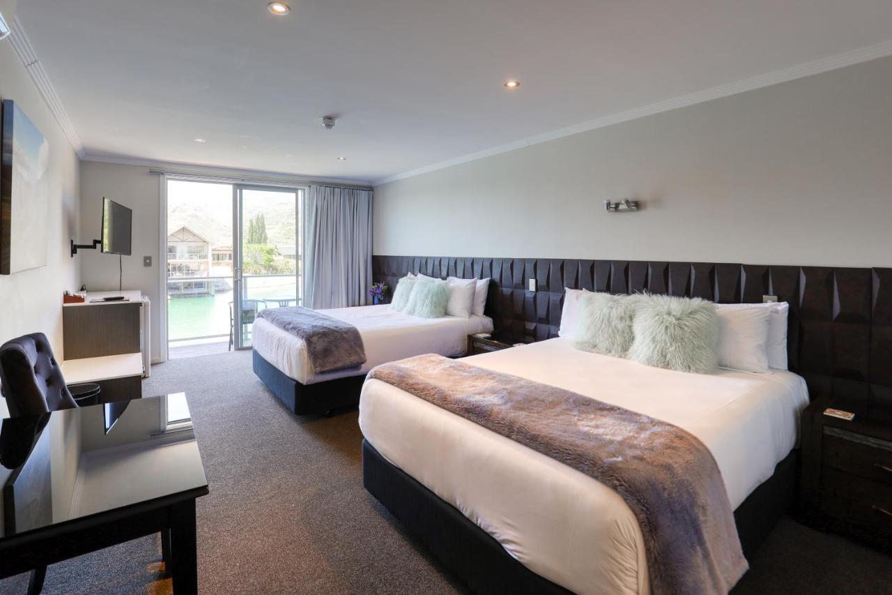 Marsden Lake Resort Central Otago Cromwell Luaran gambar A typical hotel room