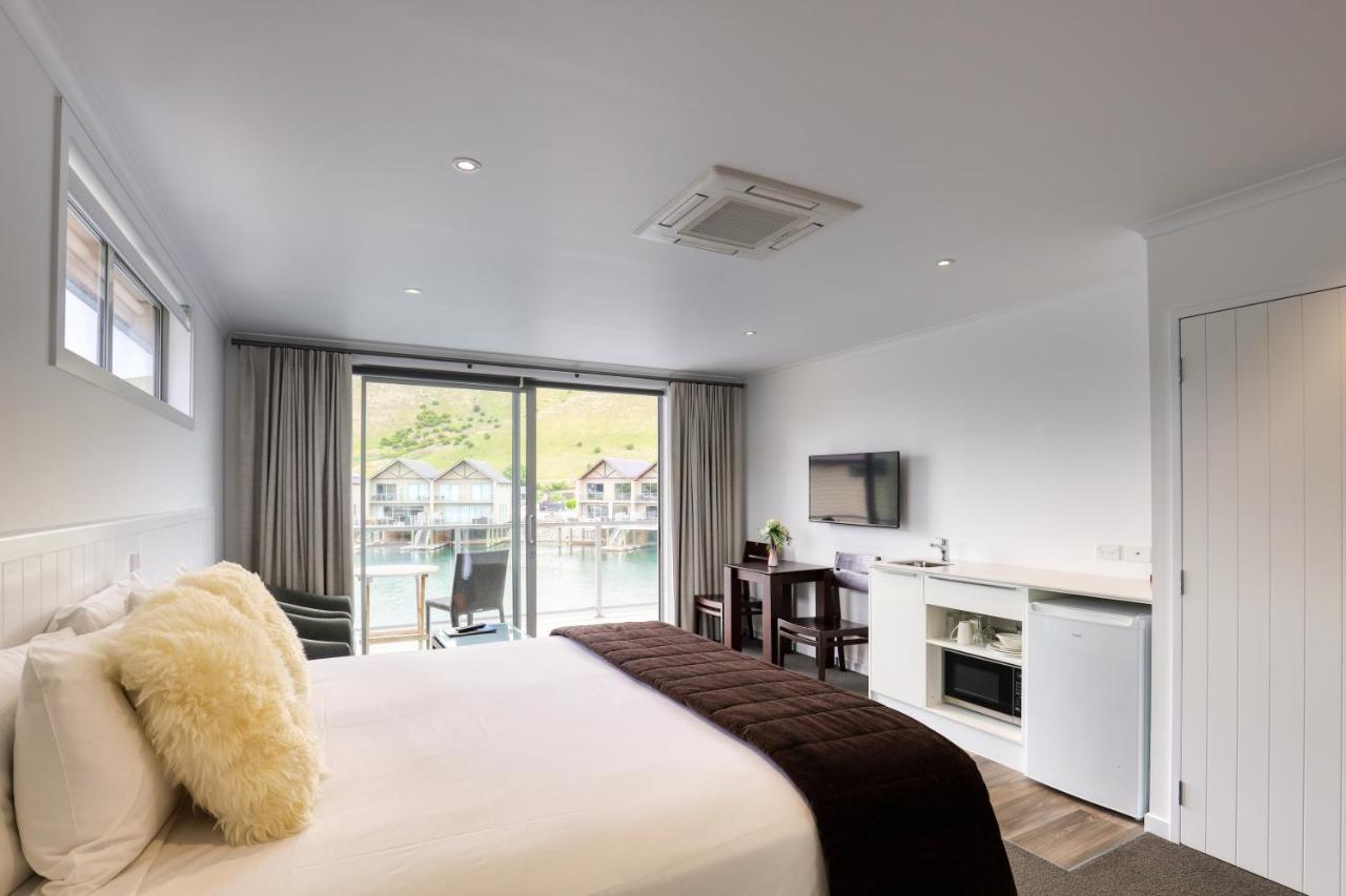 Marsden Lake Resort Central Otago Cromwell Luaran gambar A room at the hotel