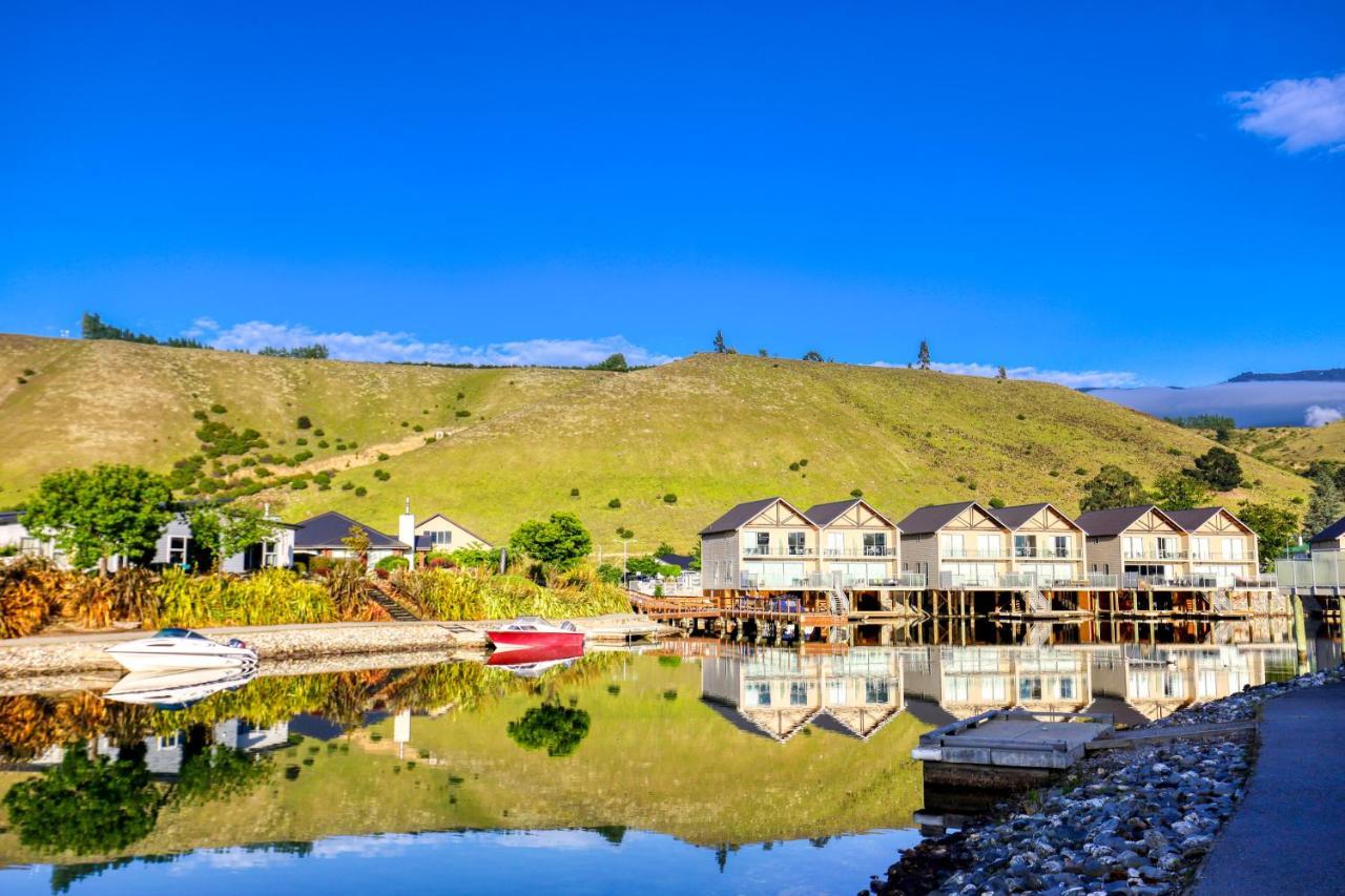 Marsden Lake Resort Central Otago Cromwell Luaran gambar The Landing, a residential development in the town centre