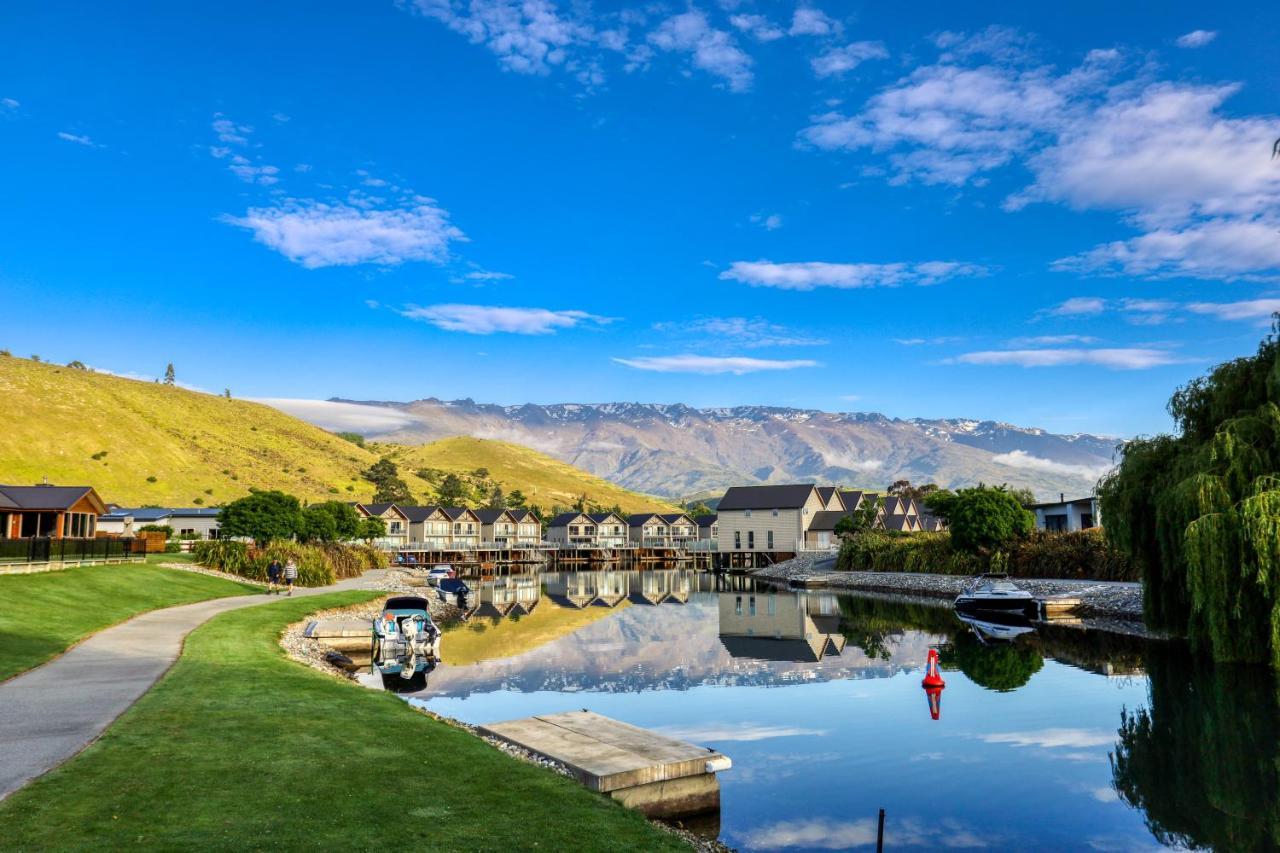 Marsden Lake Resort Central Otago Cromwell Luaran gambar The village of Jack's Point